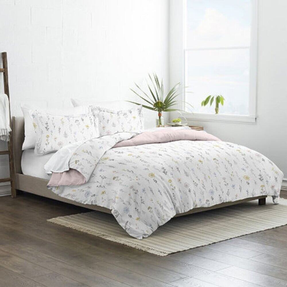 IENJOY HOME Wild Flower Pattern 3-Pc Reversible Duvet Cover King/Cal King